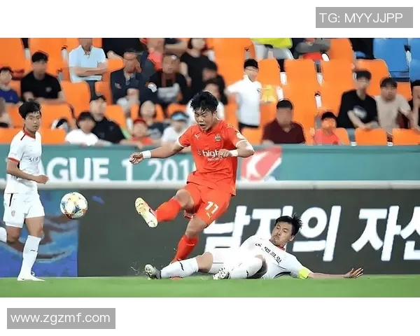 济州南队与城南FC的激烈对决展现韩国足球的魅力与竞争力