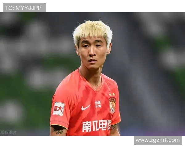 长春队与恒大队激战正酣比分悬念引发球迷热议与期待 长春队与恒大队激战正酣比分悬念引发球迷热议与期待