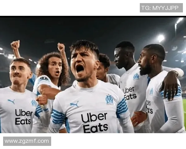 姆萨尼与马赛的精彩对决揭示足球战术的较量与团队精神的碰撞 姆萨尼与马赛的精彩对决揭示足球战术的较量与团队精神的碰撞