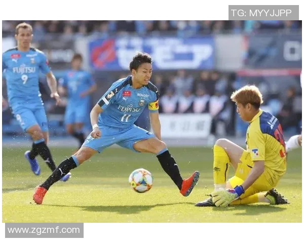 川崎前锋迎战札幌冈萨多争夺联赛关键三分的激烈对决 川崎前锋迎战札幌冈萨多争夺联赛关键三分的激烈对决