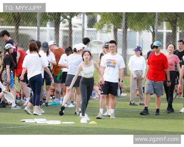 飞盘热潮席卷北京飞盘队协作创新引发热议